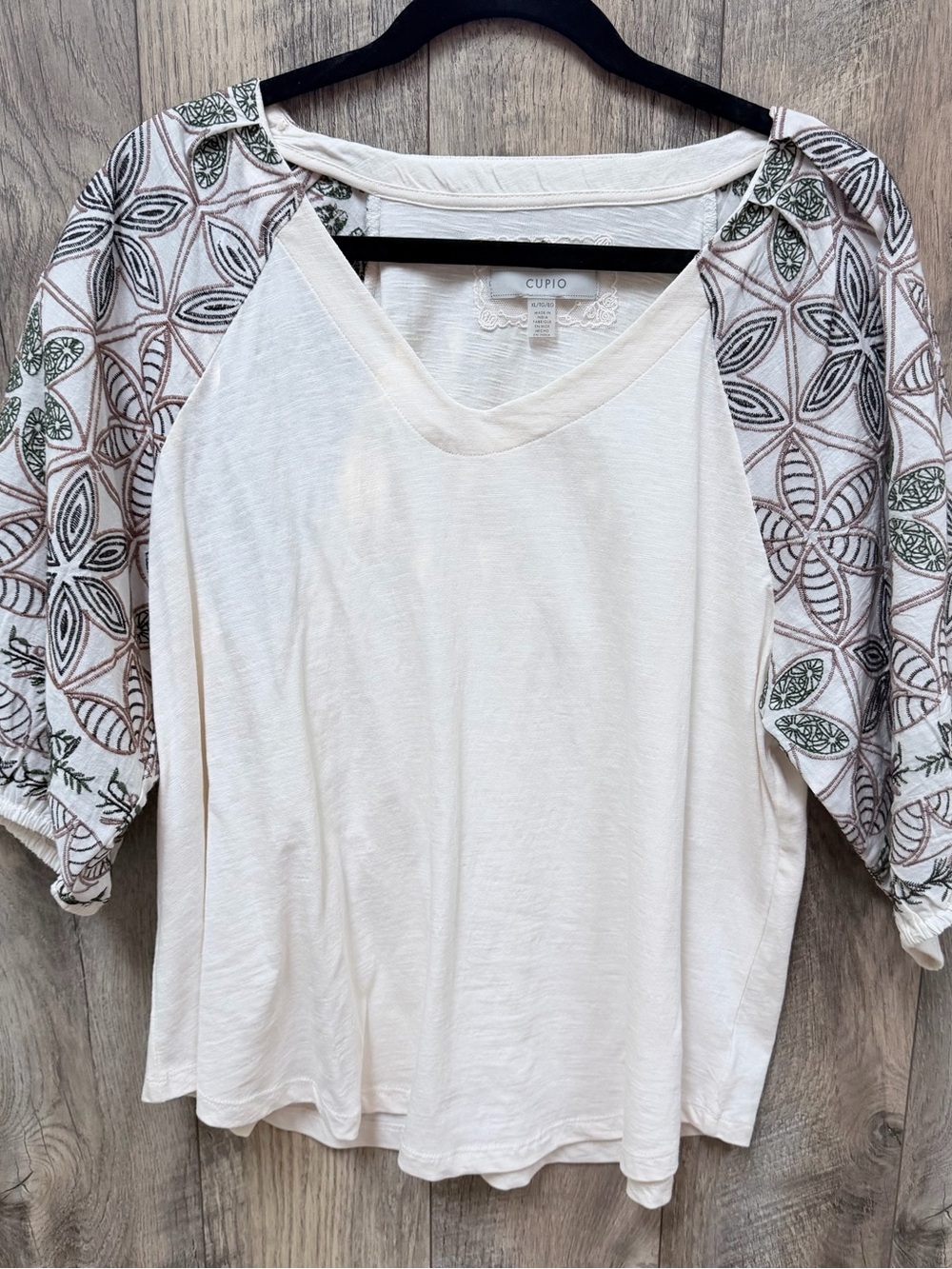 Cupio Cream V-Neck Top with Printed Raglan Sleeves